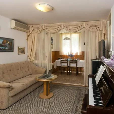 Domenica - Two Bedroom With Terrace And Garden View * ドゥブロブニク