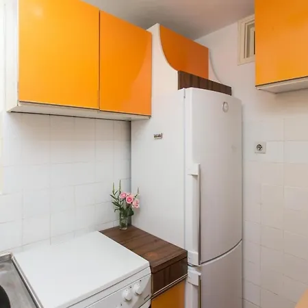 アパート Domenica - Two Bedroom With Terrace And Garden View