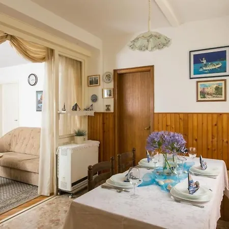Domenica - Two Bedroom With Terrace And Garden View *