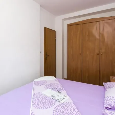 Domenica - Two Bedroom With Terrace And Garden View *